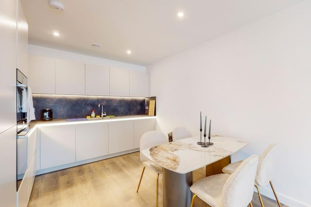 Apartament Modernistic 2 Bed - 2 Bath Flat Near